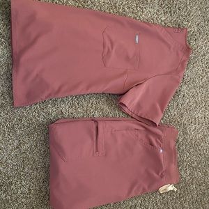 FIGS Scrubs Zamora Joggers and Catarina Top